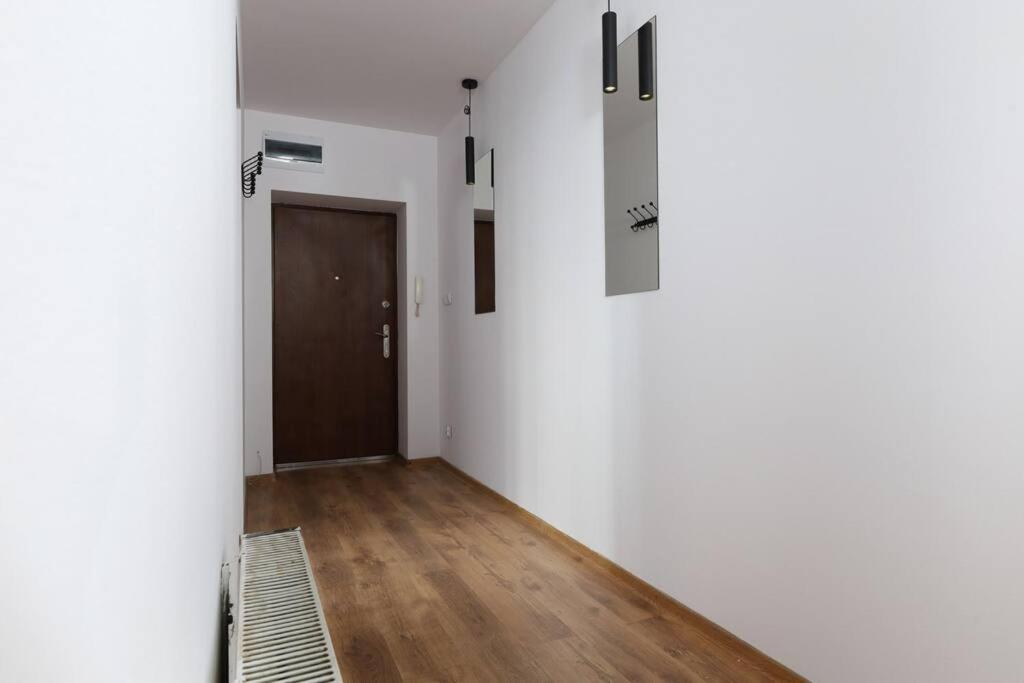 Przyjazny Apartament W Bedzinie Екстериор снимка